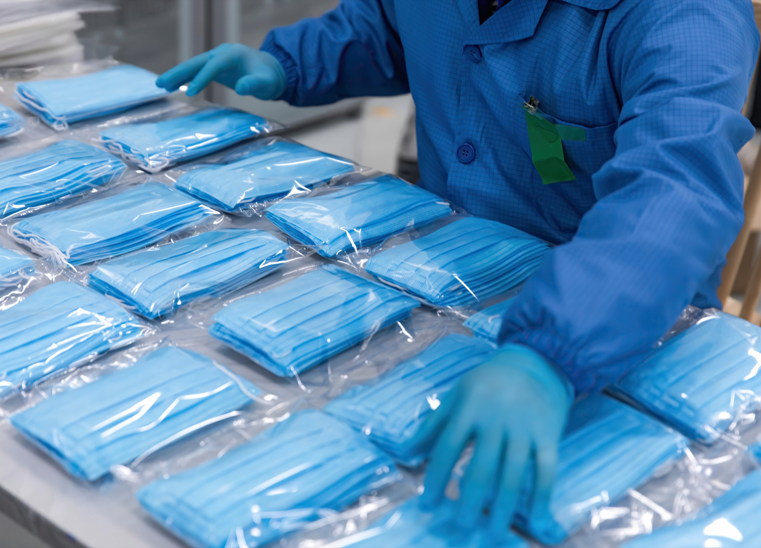 The Essential Guide to Medical PPE: Types and Uses for Healthcare Professionals and Industrial Workers