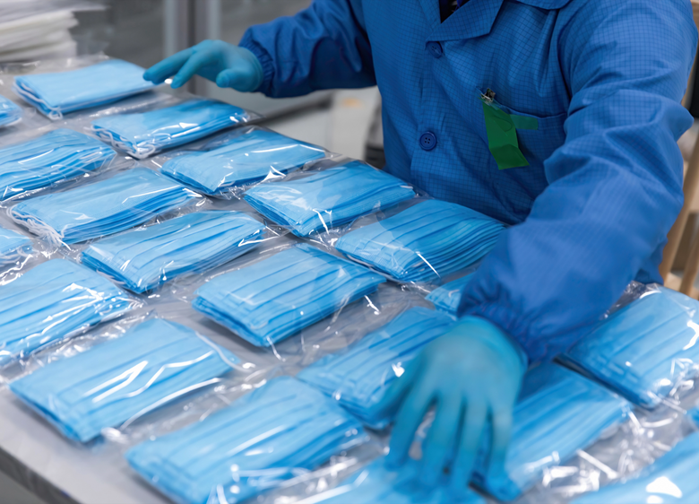 The Essential Guide to Medical PPE: Types and Uses for Healthcare Professionals and Industrial Workers