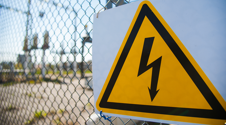 Electrical danger sign - 10 dangers of electricity - dangers of electricity
