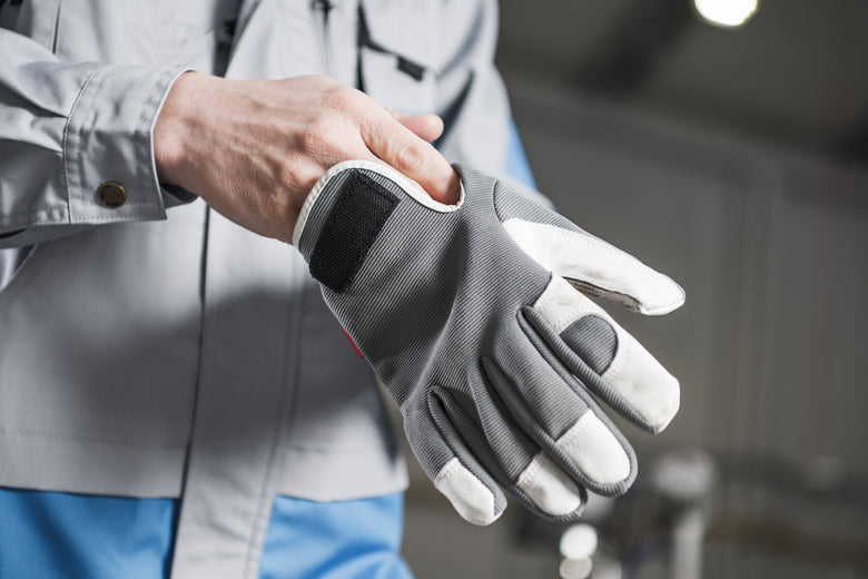 Picture-of-person-wearing-glove