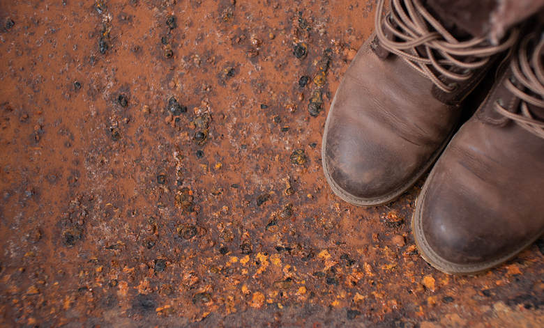Safety Boots in the Mud // safety boots for sale, safety shoes online