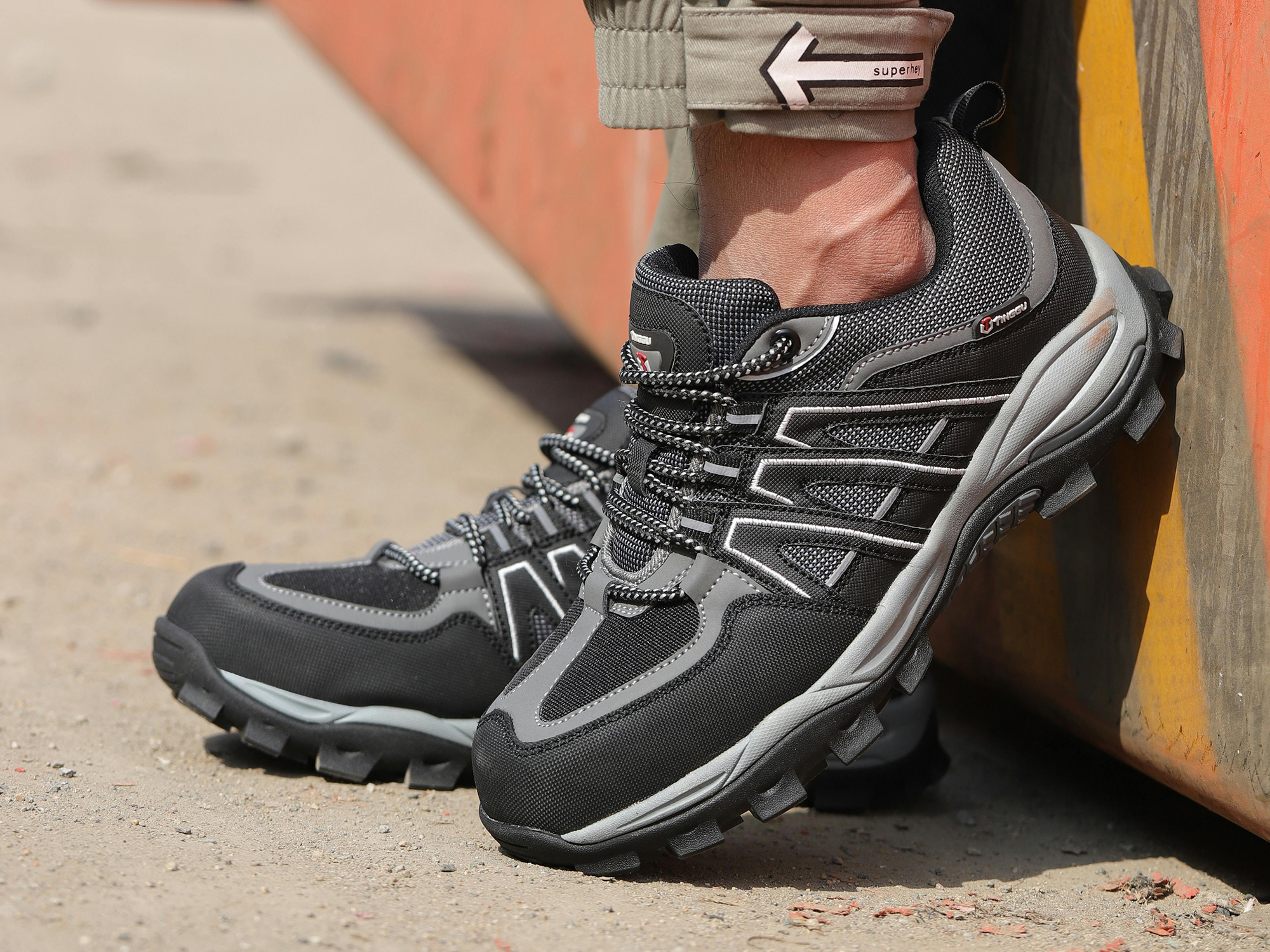 Exploring Safety Sneakers South Africa: Functionality Meets Style