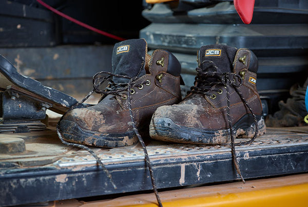 JCB Holton Hiker Brown